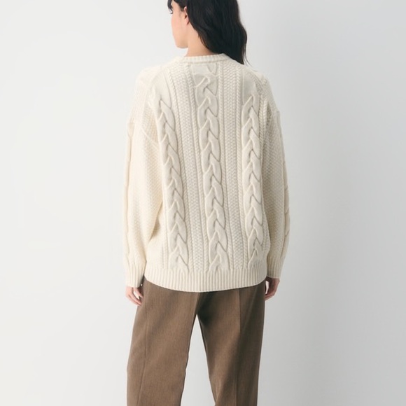 NWT Aritzia Cream Heritage Knit Merino Wool Crew Sweater - Picture 3 of 9